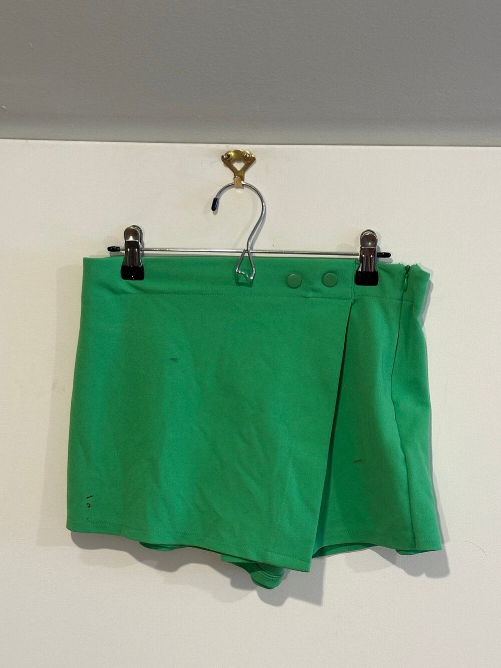 Sincerely Jules Kelly Green Wrap Skort Button Accent Size Small Preppy Mini